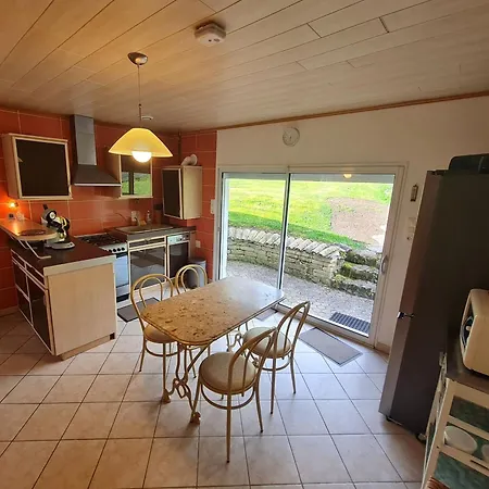 Gite Calme Avec Jardin Privatif, Wifi, Parking, A 7 Km De Toul Et 30 Km De Nancy - Fr-1-584-97 Casa de Férias