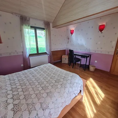 Casa de Férias Gite Calme Avec Jardin Privatif, Wifi, Parking, A 7 Km De Toul Et 30 Km De Nancy - Fr-1-584-97 Mont-le-Vignoble