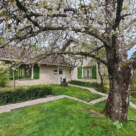 Gite Calme Avec Jardin Privatif, Wifi, Parking, A 7 Km De Toul Et 30 Km De Nancy - Fr-1-584-97 Casa de Férias Mont-le-Vignoble